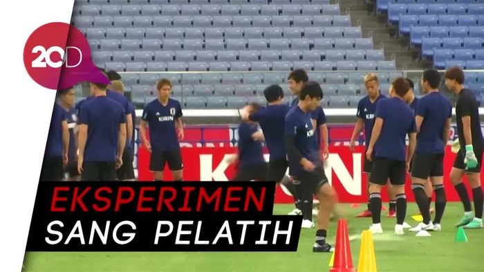 Jepang Tertarik Gunakan 3 Bek di Piala Dunia