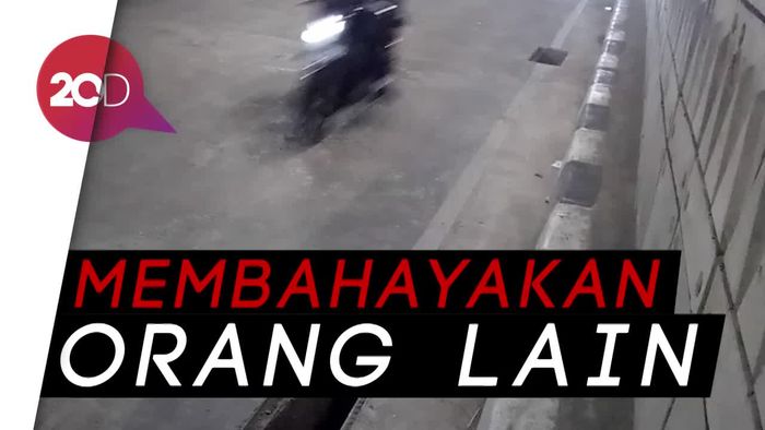 Maling Tutup Gorong-gorong, Sandi: Perilaku Tidak Pancasilais