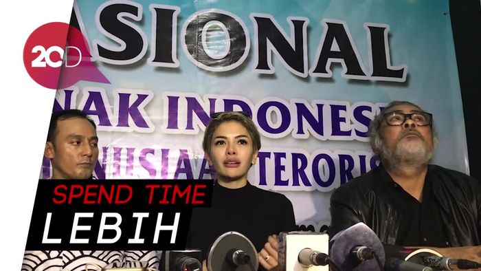 Nikita Mirzani Curhat Belum Bisa Jadi Ibu yang Sempurna