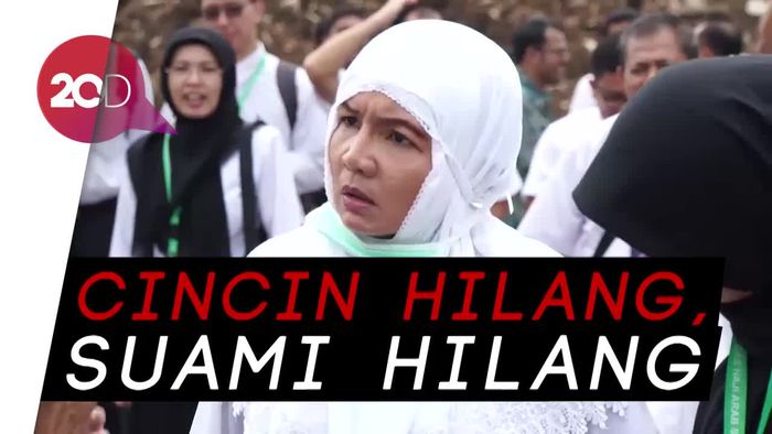 Simulasi Petugas Haji Hadapi Ibu-ibu Rempong
