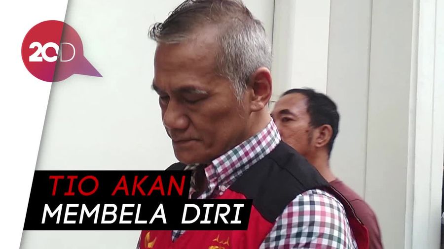 Tio Pakusadewo Dituntut 6 Tahun Penjara, Kerabat Nangis