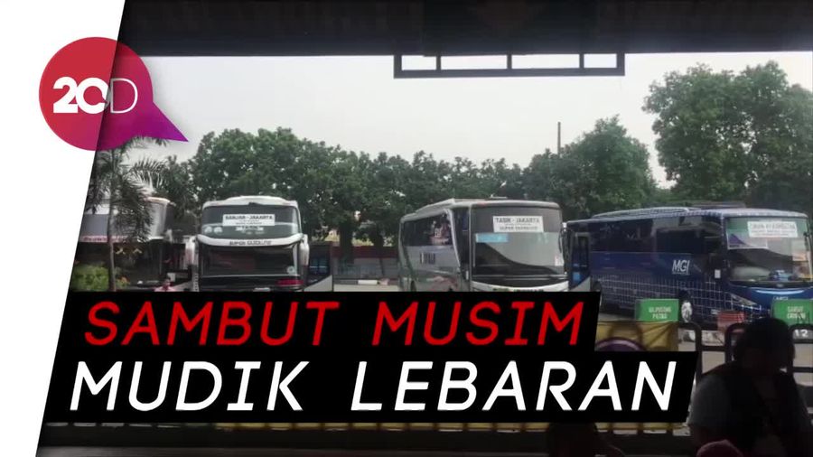 Terminal Kampung Rambutan Masih Sepi Pemudik