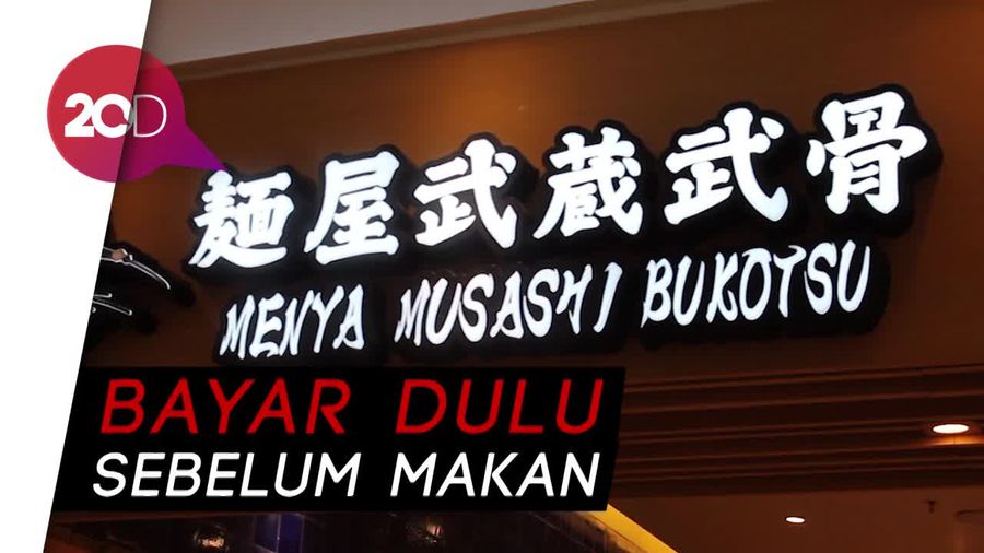 Ramen dengan Mie Lembut dan Kuah Gurih yang Nikmat!