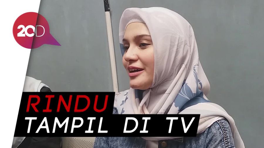 Cerita Zee Zee Shahab Baper saat Hamil Anak Kedua