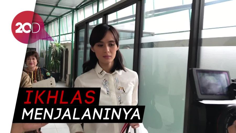 Walau Berat, Renata Siap Lebaran Bareng Fachri Albar di RSKO