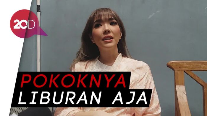 Gisel Ajak Keluarga Liburan Saat Lebaran