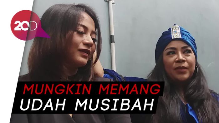 Begini Kronologi Kecelakaan Mobil Annisa Bahar