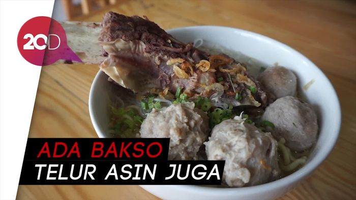 Enaknya Bakso Sumsum dan Mie Ayam Rendang di Gading Serpong