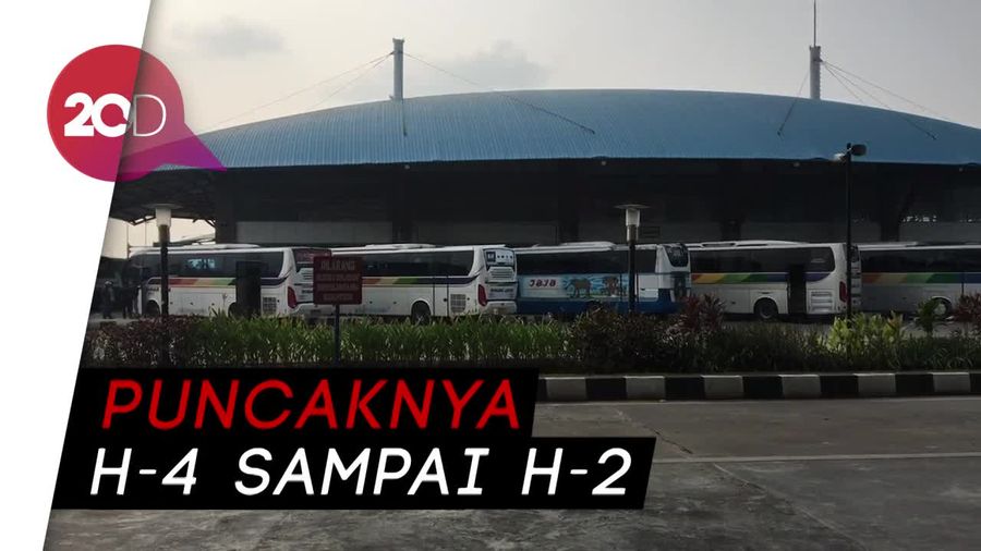 Terminal Pulo Gebang Belum Dipadati Pemudik