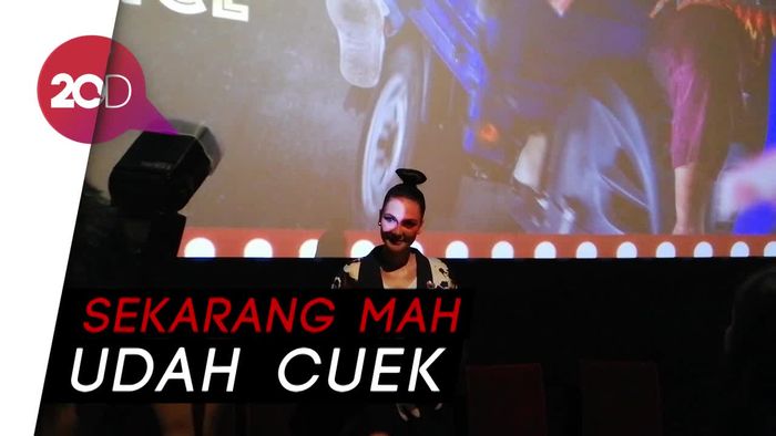 Sering Ditanya Kapan Nikah, Luna Maya: Bodo Amat!