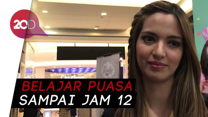 Nia Ramadhani Senang Mikhayla Mulai Belajar Puasa
