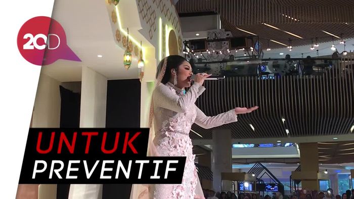 Posting Foto Bareng Mayangsari, KD Kenapa Tutup Kolom Komentar?