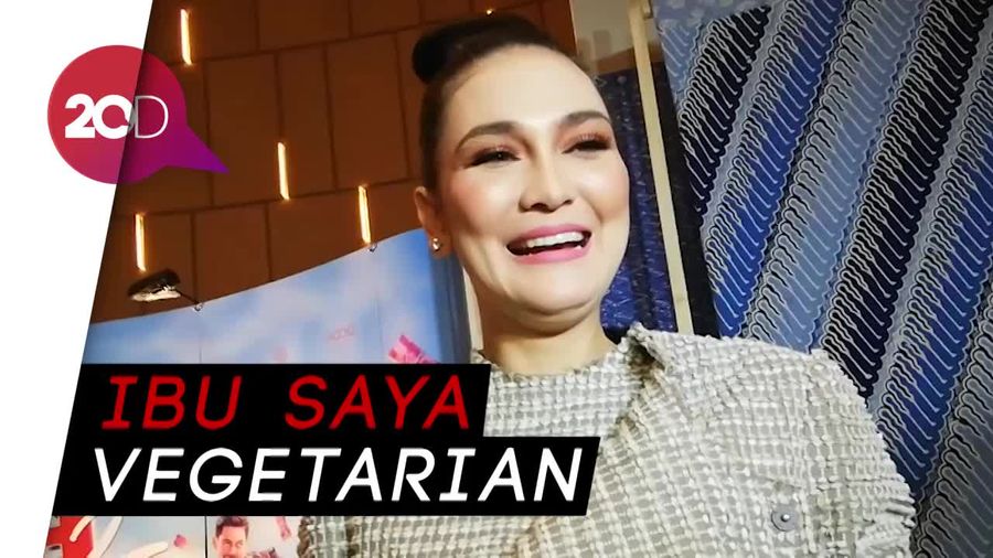 Luna Maya Nggak Pernah Makan Opor Ayam Tiap Lebaran
