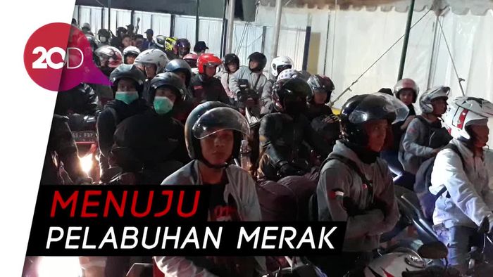 Gambaran Kepadatan di Pelabuhan Merak 