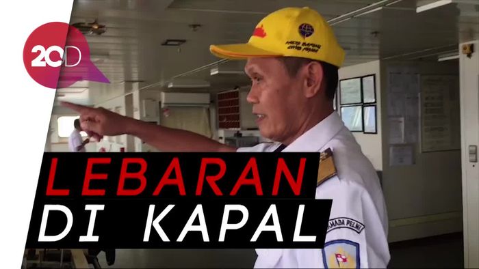 Mengantar Pemudik Meski Rela Tak Berlebaran