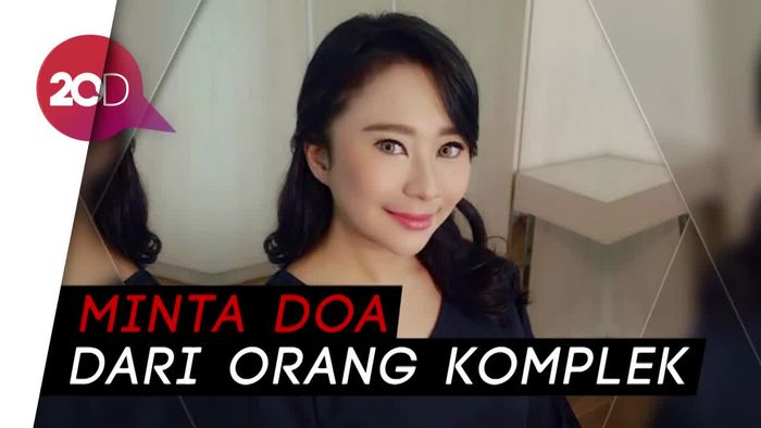 Cemong! Bridal Shower Chikita Meidy Diarak Keliling Komplek