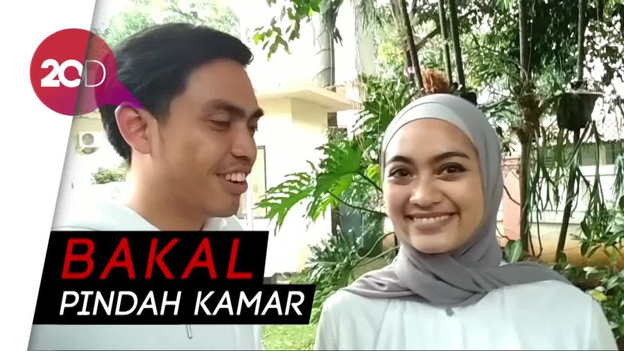 Perang Ayudia dan Ditto Dukung Jagoannya di Piala Dunia 2018