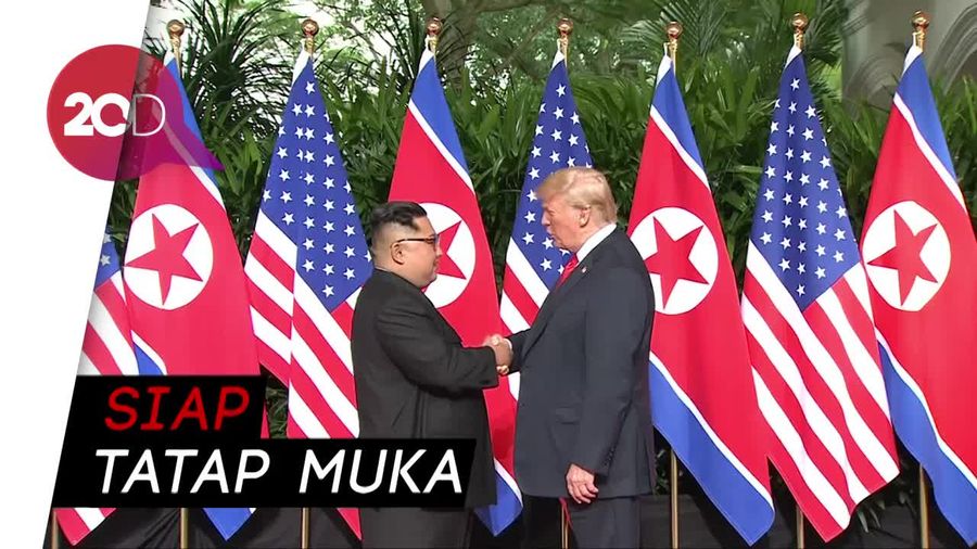 Pertemuan Bersejarah Trump dan Kim Jong-Un Dimulai