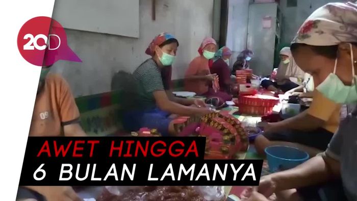 Melihat Proses Pembuatan Jajanan Ponorogo yang Legendaris