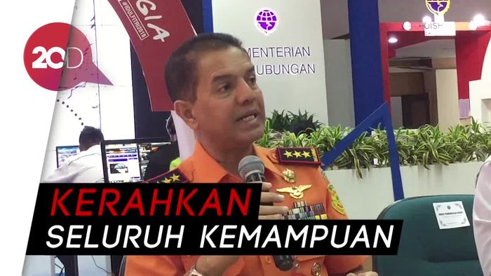 Tekad Kuat Basarnas Cari Korban Kapal Tenggelam di Danau Toba
