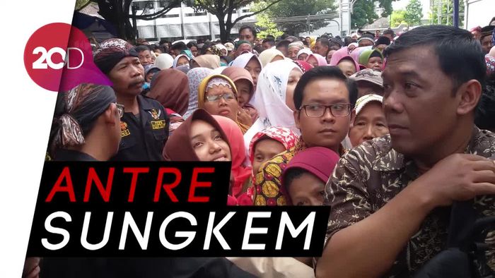 Ribuan Warga Yogya Hadiri Open House Sri Sultan HB X 