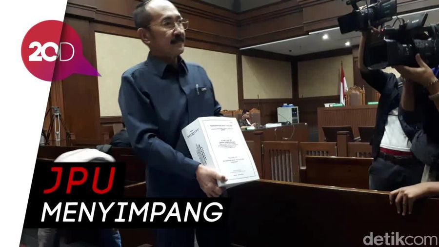 Bacakan Pleidoi, Fredrich Serang JPU