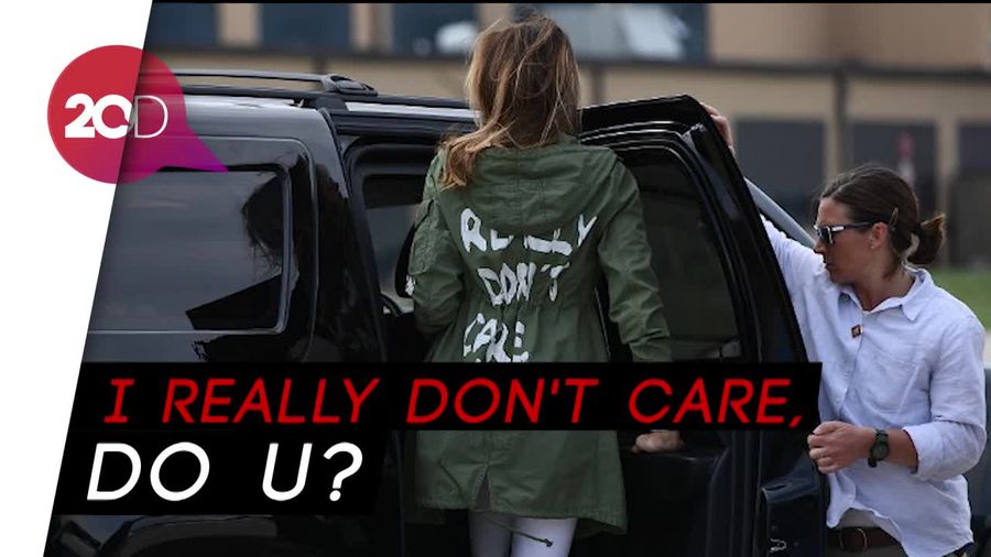 Jaket Melania Trump Tuai Kontroversi Netizen