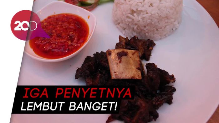 Ada Iga Penyet dan Mie Godok Sedap di Tempat Ini!