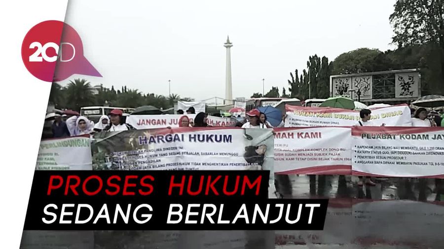 Protes Pengosongan 10 Rumah, Warga Unjuk Rasa di Depan Istana