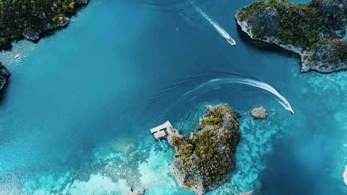 Medan Sulit Demi Keindahan Raja Ampat