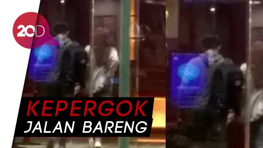 Ciee.. Ariel NOAH Pacaran sama Pevita Pearce Nih?