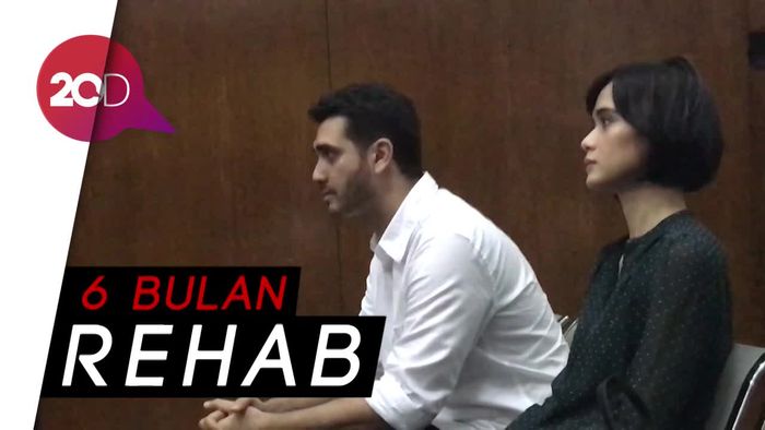 Bacakan Pledoi, Fachri Albar Harap Hakim Beri Putusan Terbaik