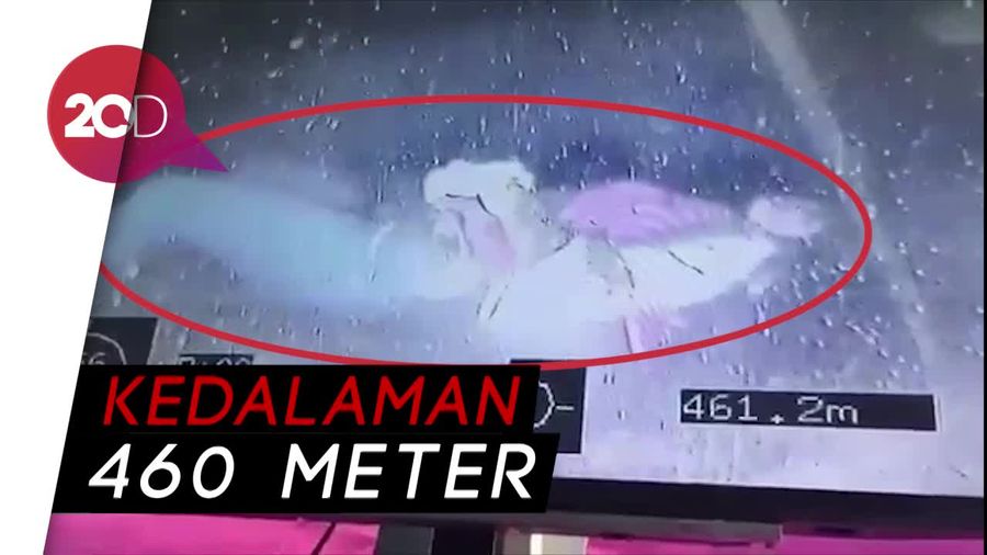 Jasad Wanita Bercelana Biru di Dasar Danau Toba