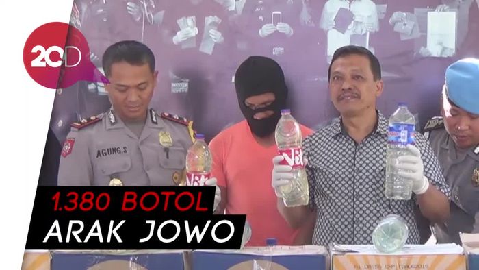 Polres Trenggalek Amankan Truk Pembawa Arak Jowo 