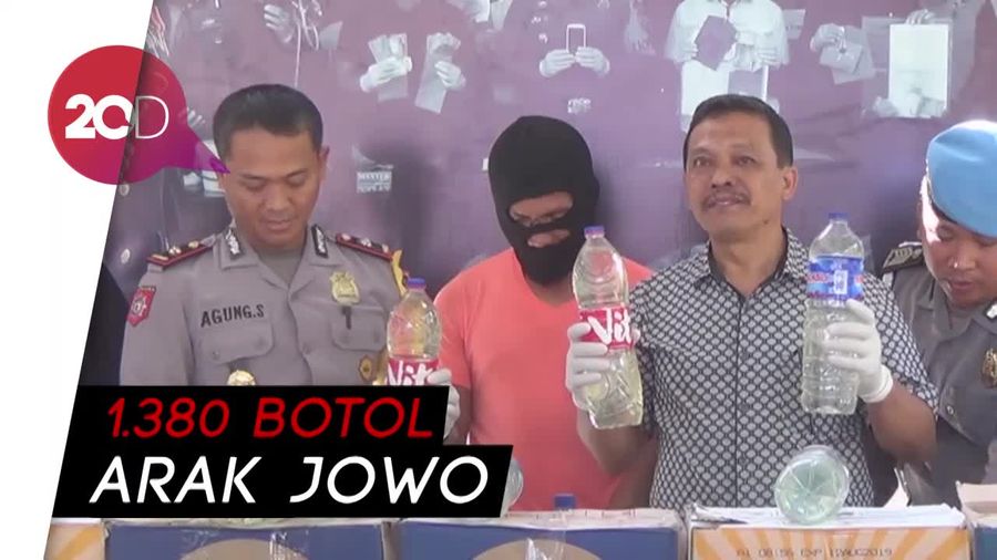 Polres Trenggalek Amankan Truk Pembawa Arak Jowo 