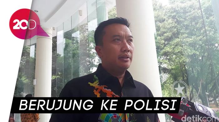 Anak Menpora Dipukul Suporter di Tengah Laga Persebaya Vs Persija