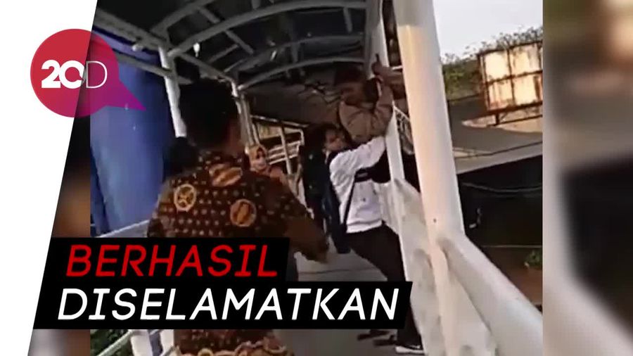 Bertengkar dengan Suami, Bumil ini Nekat Bunuh Diri di JPO