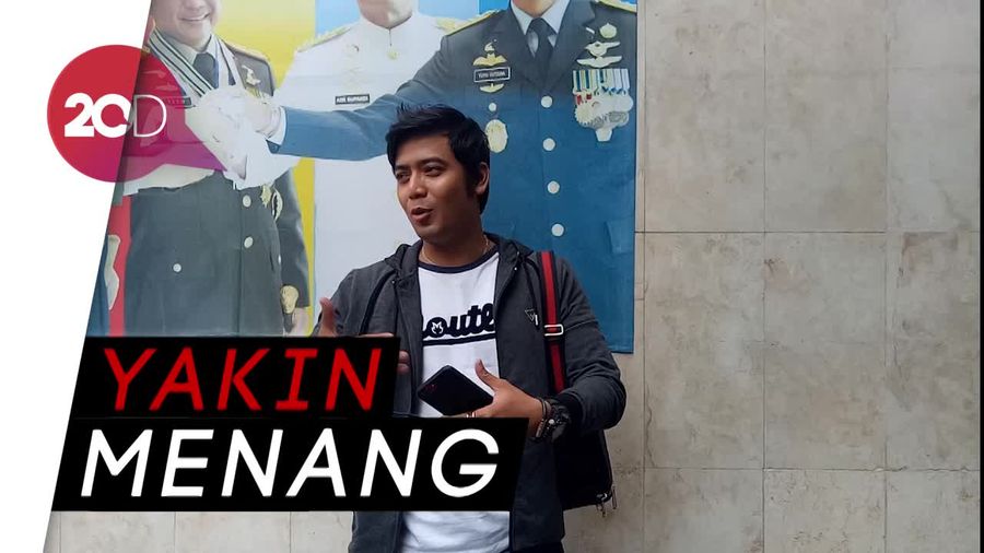 Kriss Hatta Sebut Hilda Vitria Kerap Coba Robek Buku Nikah