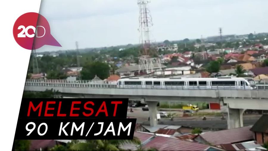 Perdana! LRT Seberangi Sungai Musi