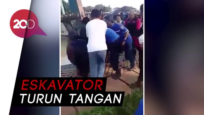 Lagi Olahraga, Sri Tercebur ke Setu Babakan