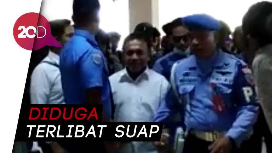 Gubernur Aceh Irwandi Yusuf Dibawa KPK ke Jakarta