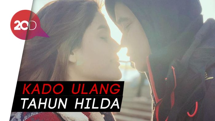 Billy Syahputra dan Hilda Nikmati Liburan di Australia 
