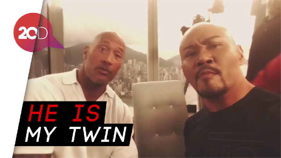 Ketika Deddy Corbuzier Ketemu Kembarannya, Dwayne Johnson