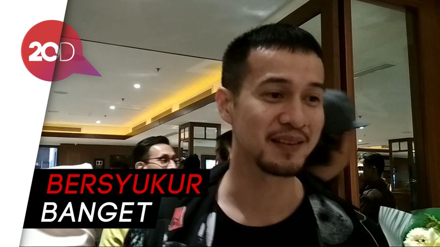 Tatjana Saphira Raih Penghargaan, Junot Bangga!