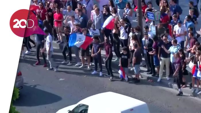Kegembiraan Fans Prancis Bikin Macet Paris