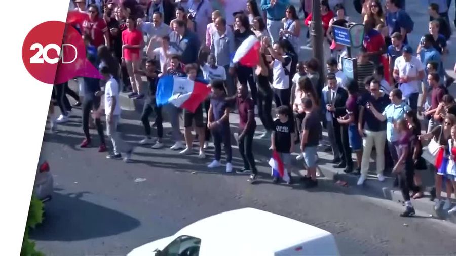 Kegembiraan Fans Prancis Bikin Macet Paris