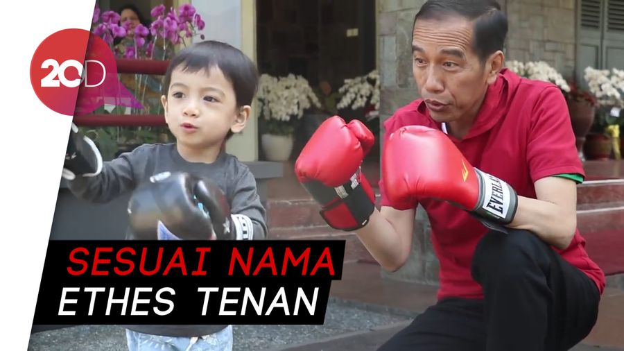 Olahraga Bareng Jokowi, Netizen Meleleh Sama Jan Ethes