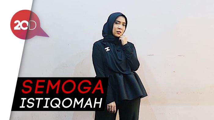 Assalamualaikum.. Fitri Tropica Umumkan Mantap Berhijab