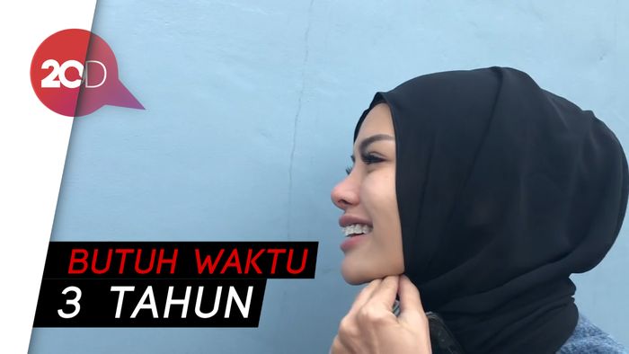 Sebelum Hijrah, Nikita Mirzani Risih Berbaju Seksi Hingga Nangis
