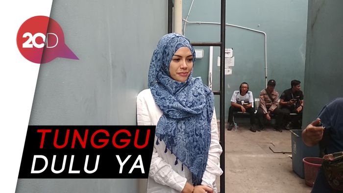 Diisukan Hamil, Ini Tanggapan Nikita Mirzani 